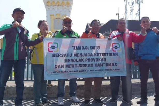Jaga Kamtibmas dan Tolak Provokasi, Ratusan Pengemudi Ojek Online 'Solusi' Gelar Deklarasi Damai